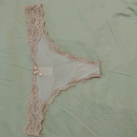 Victoria's Secret Panty Bundle - Picture 6 of 9